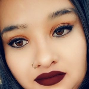 Meet your Posher, Abigail